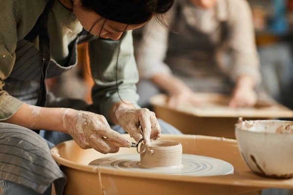 How to Explore the Art of Pottery and Create Beautiful Ceramic Pieces?