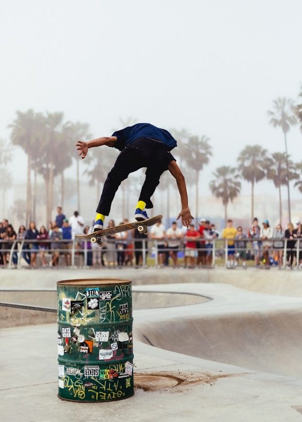 How Can Balance Training Enhance Performance in Skateboarding and Surfing?